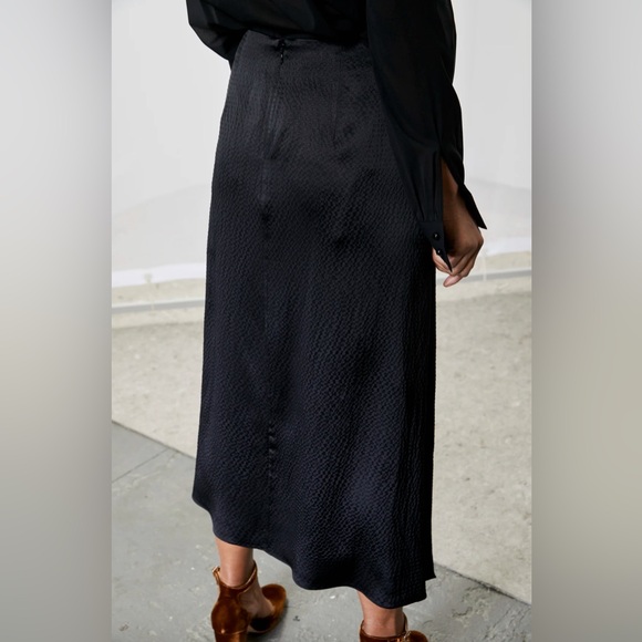Rachel Comey Nightcap Silk Skirt, Black, Size 2, Gently worn, In great condition - Picture 4 of 5